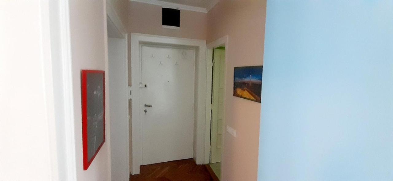 Apartment Alex 2 Belgrade Exterior photo